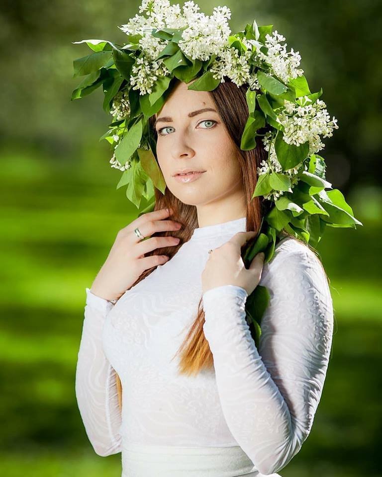 Веночки, ободочки и цветы в прическу&nbsp;Ваш Флорист Александра Аршакуни : 