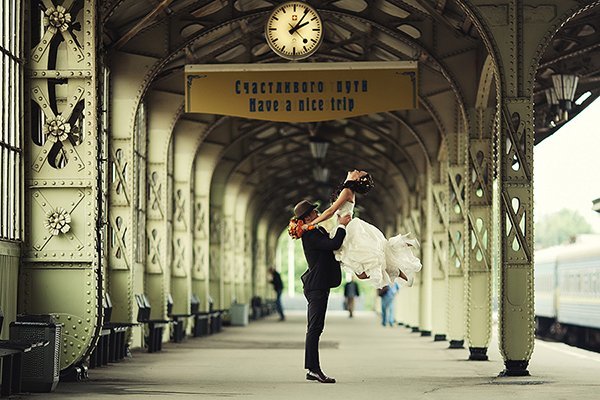 ФОТО-ВИДЕОсъемка свадеб в СПб. Приятные цены. deminvideo.ru&nbsp;Фото-видеосъемка в Петербурге. Deminvideo.ru : 