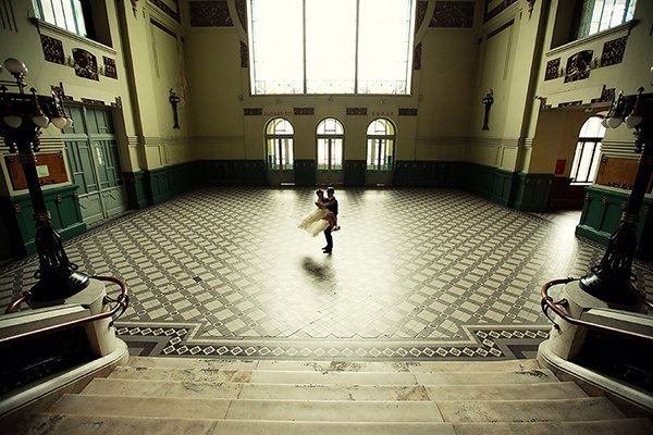 ФОТО-ВИДЕОсъемка свадеб в СПб. Приятные цены. deminvideo.ru&nbsp;Фото-видеосъемка в Петербурге. Deminvideo.ru : 