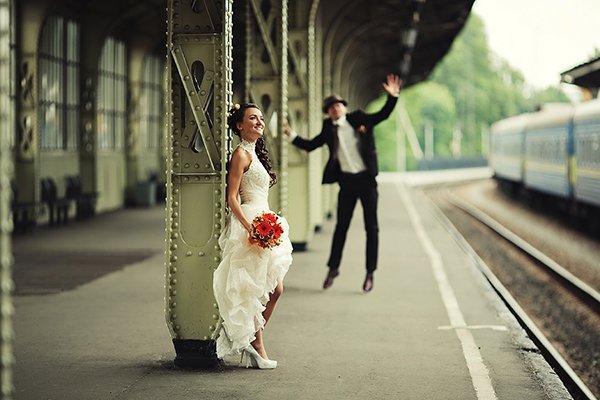 ФОТО-ВИДЕОсъемка свадеб в СПб. Приятные цены. deminvideo.ru&nbsp;Фото-видеосъемка в Петербурге. Deminvideo.ru : 