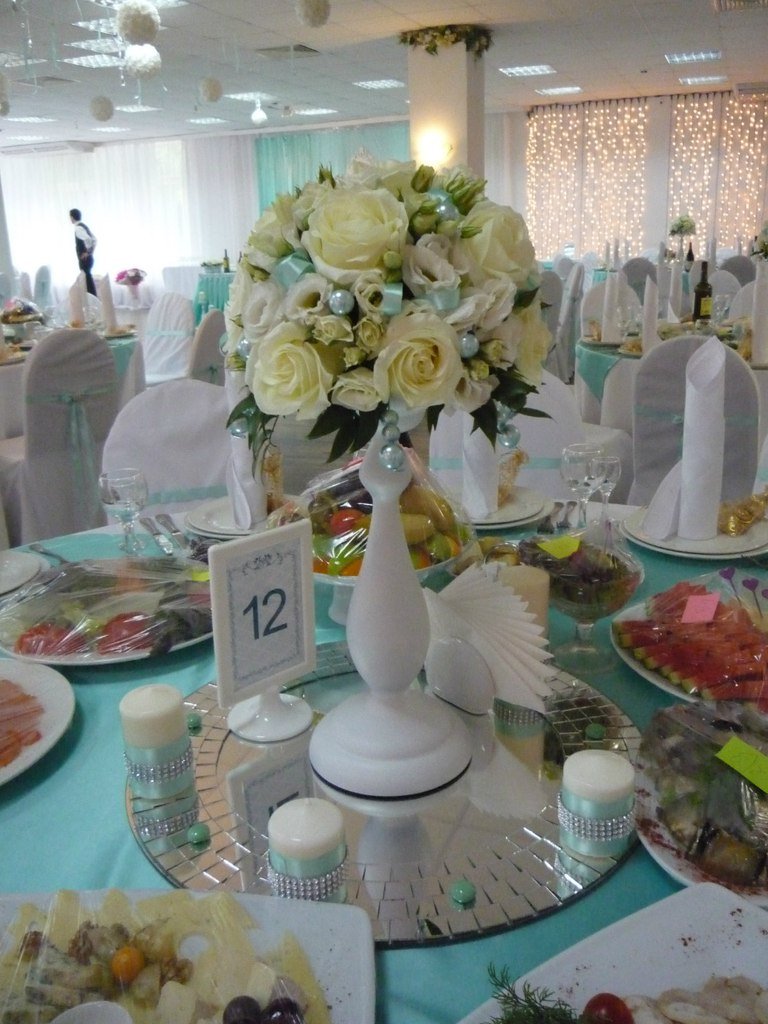 банкетные залы белый и фисташковый&nbsp;Загородный отель "Анива" : 