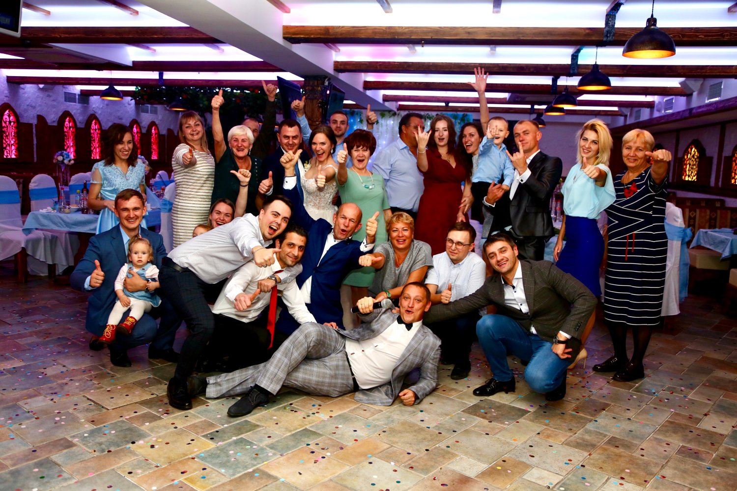 Ведущий на свадьбу Андрей Весельчаков&nbsp;Ведущий Андрей Весельчаков : 