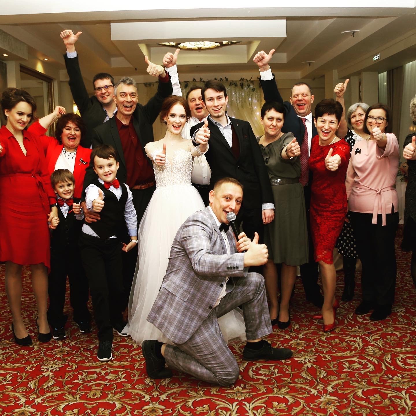 Ведущий на свадьбу Андрей Весельчаков&nbsp;Ведущий Андрей Весельчаков : 