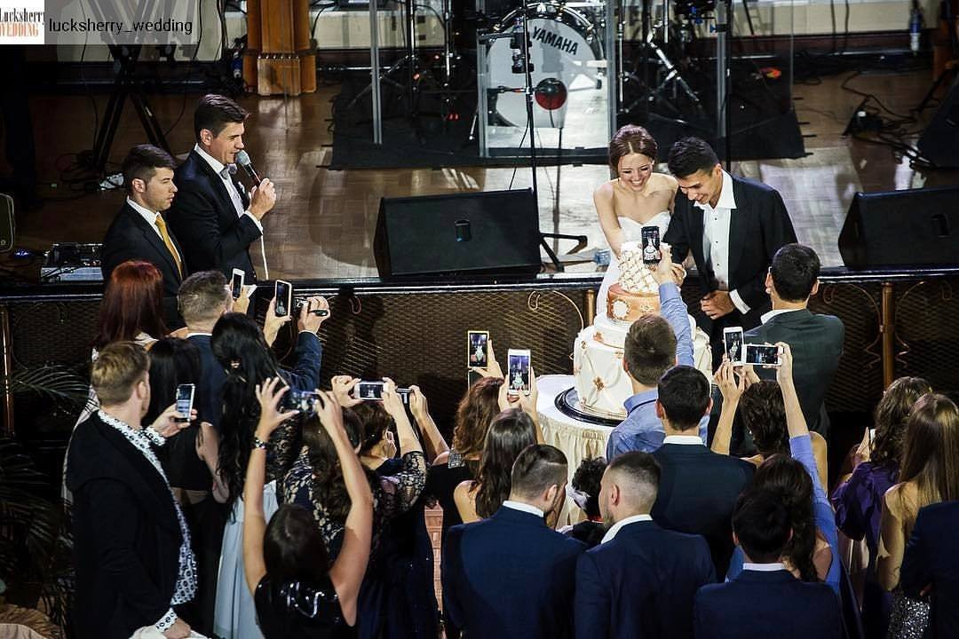 Ведущий Артем Жданов&nbsp;Ведущий Артем Жданов : 