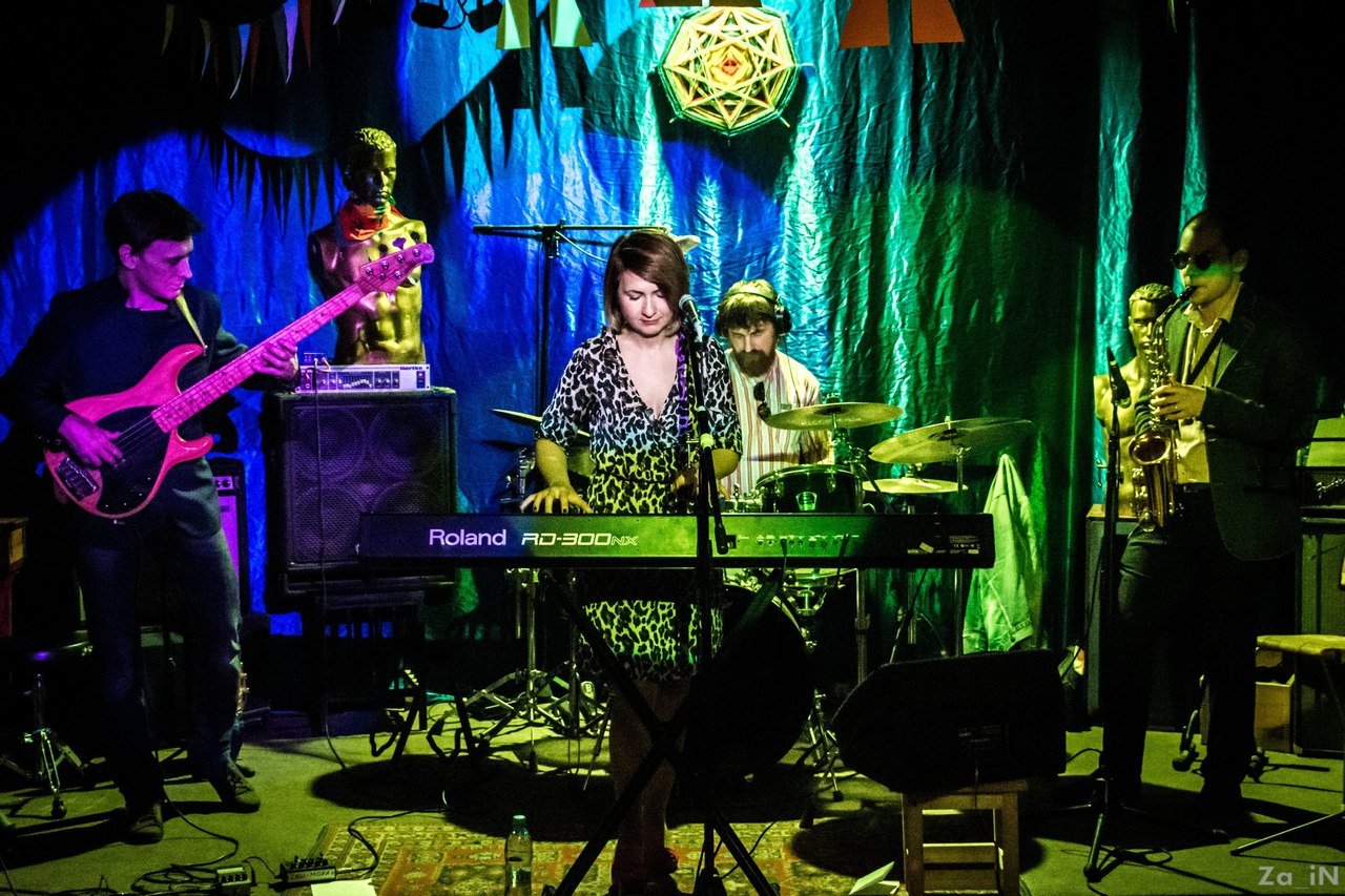 Музыкальный дом SLONDONEBA&nbsp;Музыкальный дом SLONDONEBA : 