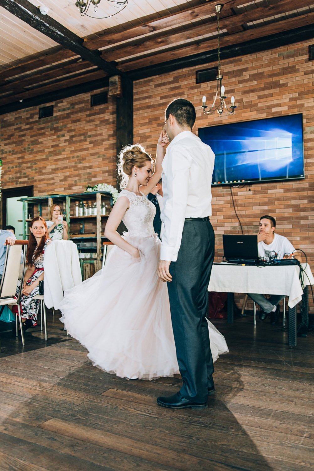 Молодожёны&nbsp;Постановка свадебного танца «Dance of love” : 