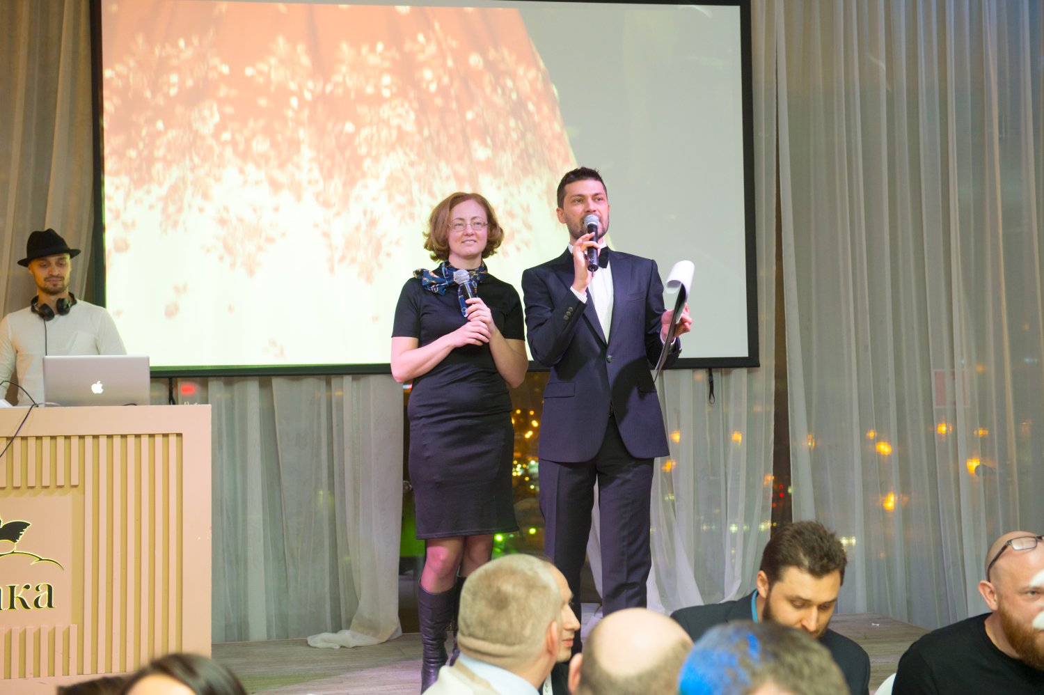 _NOV5778.jpg – Ведущий шоу-программ |  - 1 из 1