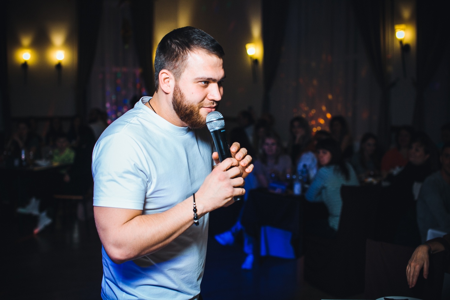 О себе&nbsp;Ведущий Андрей Хазиев : 